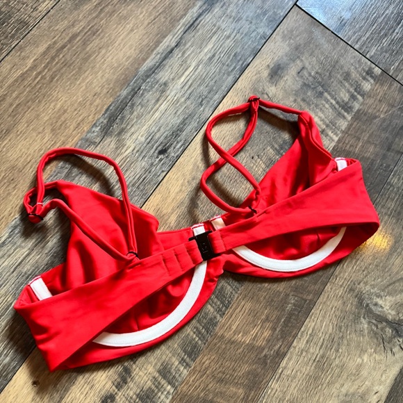 Blackbough Vibrant Red Bikini Top - Picture 3 of 6